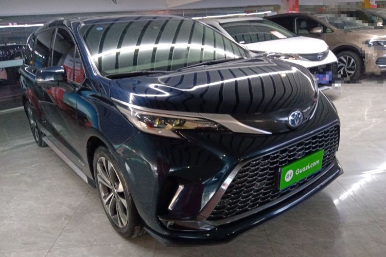 Used Toyota Granvia 2023 2.5L Hybrid Flagship VIP Edition
