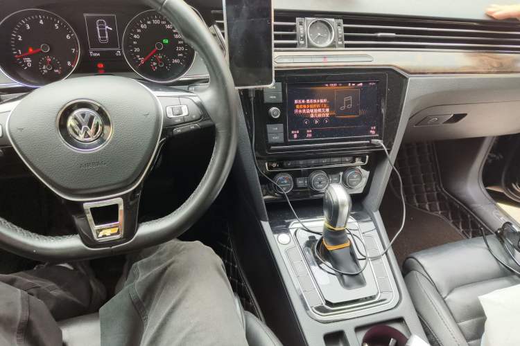 Used Volkswagen Magotan 2019 330TSI DSG Luxury Version China VI Standard
