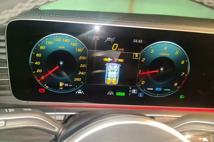 Used Mercedes-Benz GLS 2021 GLS 450 4MATIC Stylish Model Instrument Cluster