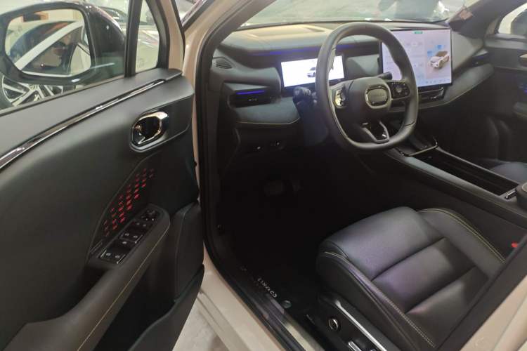 Used Lynk & Co 06 2025 Renew 1.5T Halo
