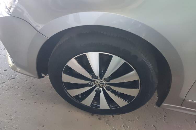 Used Volkswagen Sagitar 2015 230TSI Automatic Luxury Model