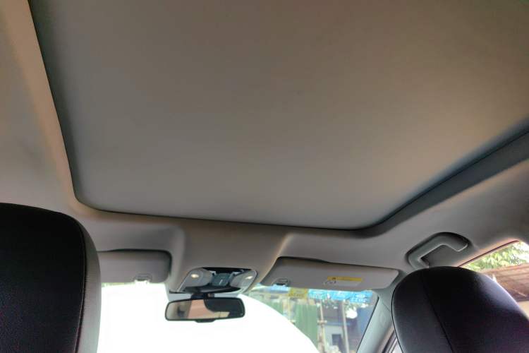 Used GAC Trumpchi GS7 2017 320T Two-Wheel-Drive Luxury Smart Connectivity Model
