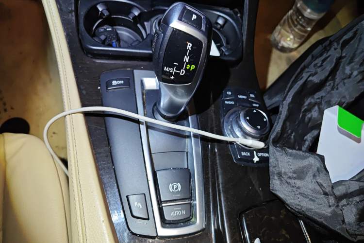 Used BMW 5 Series 2012 523Li Luxury Model
