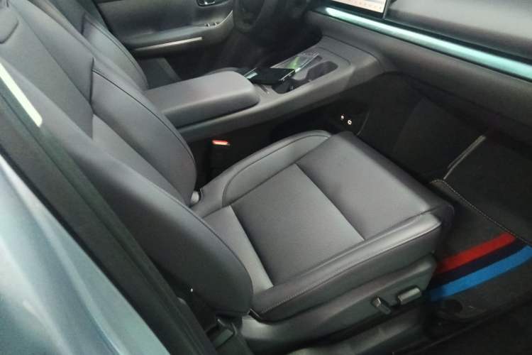 Used Leapmotor C16 2024 Range-Extended 200 Smart Enjoyment Edition Right Front Seat