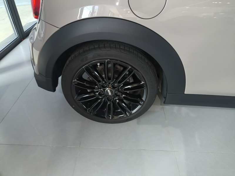 Used MINI 2022 Updated 1.5T COOPER Artist — 25