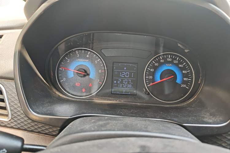 Used Dongfeng Fengon 330 2018 1.5L 330S Comfort Edition China V Standard DK15 Instrument Cluster