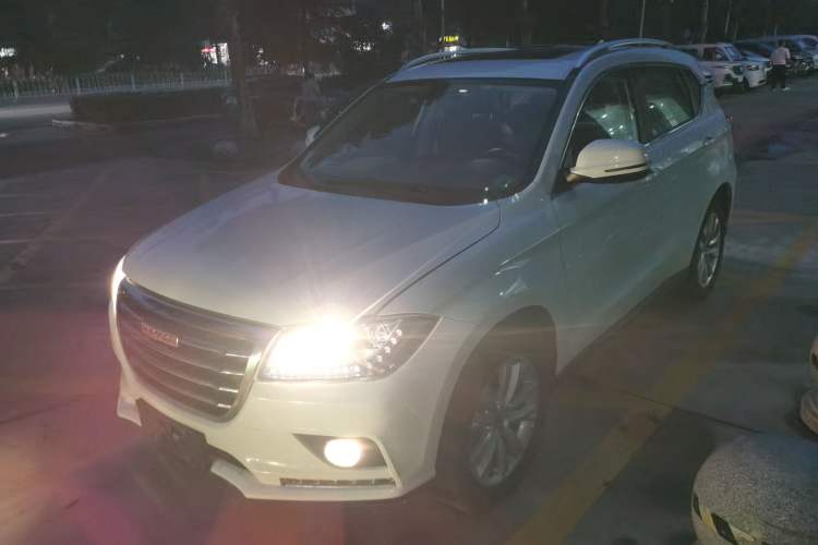 Used Haval H2 2016 Red-Label 1.5T Manual Two-Wheel Drive Luxury Model