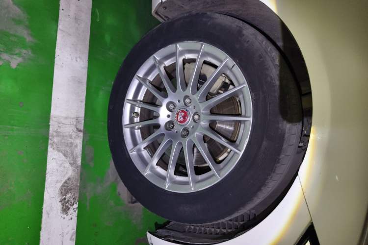 Used Jaguar XF 2016 XF 2.0T Two-Wheel-Drive Luxury Edition