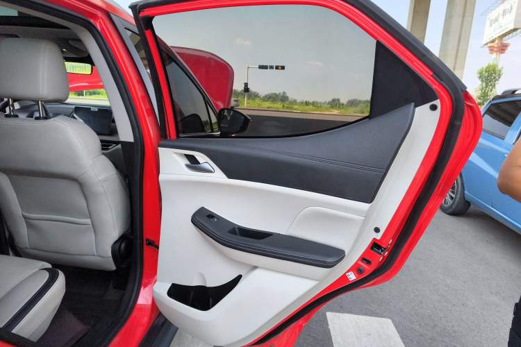 Used BYD Yuan Pro 2021 401 km Deluxe Version Right Rear Door Interior