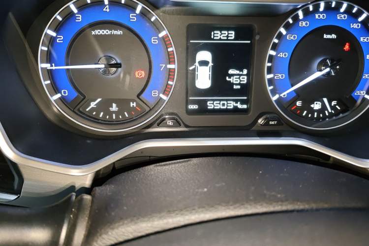 Used Geely Auto Vision X3 2019 Upgraded Model 1.5L Manual Elite Version