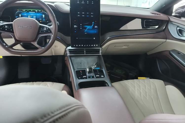 Used BYD Seal 2023 DM-i 1.5T 121km Flagship Model