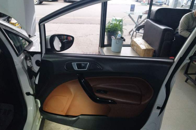 Used Ford Fiesta 2014 Hatchback 1.0 GTDi Automatic Dynamic Model