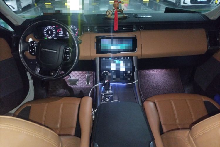 Used Land Rover Range Sport 2020 3.0 L6 HSE DYNAMIC Center Console