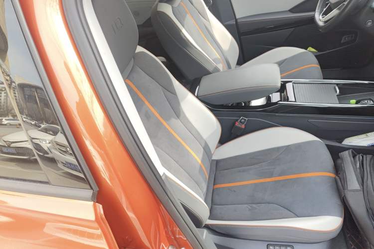 Used Volkswagen ID.6 CROZZ 2022 Long-Range PRO Edition