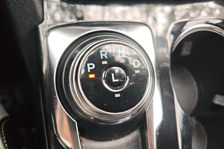 Used Ford Escape 2020 EcoBoost 245 Two-Wheel-Drive Titanium Edition