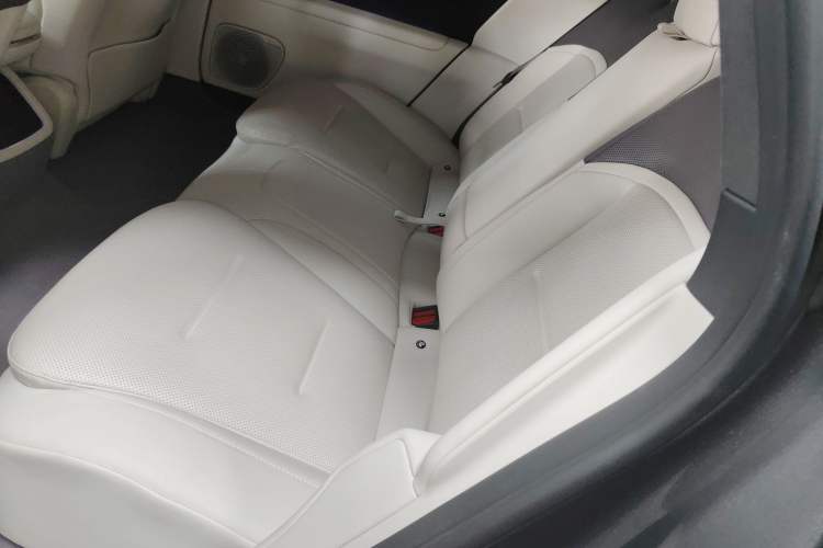 Used Avatr 12 2025 Ultra Extended-Range Edition Left Rear Seat