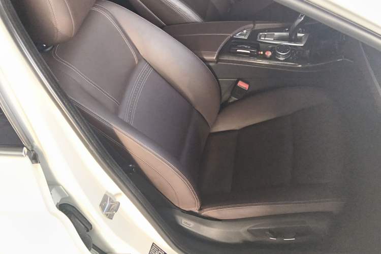 Used BMW 5 Series 2014 525Li Luxury Design Package