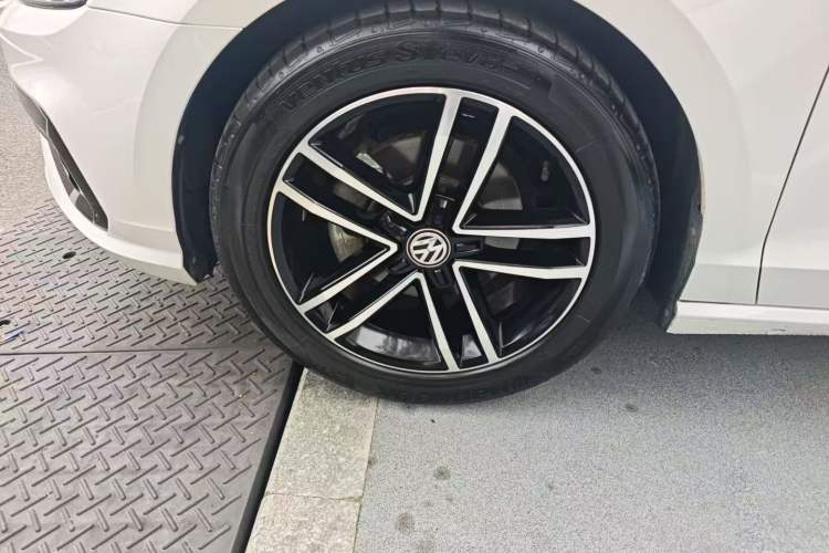 Used Volkswagen Lamando 2021 280TSI DSG Comfort Edition