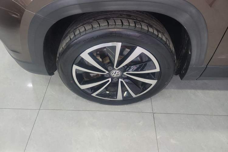 Used Volkswagen Tharu 2019 280TSI Two-Wheel Drive Luxury Edition China V Standard Left Front Wheel Hub