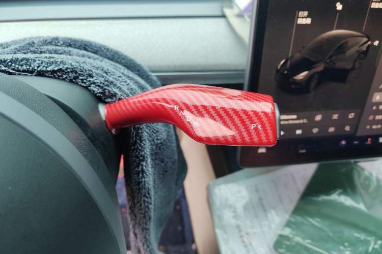 Used Tesla Model Y 2024 Long-Range All-Wheel-Drive Version