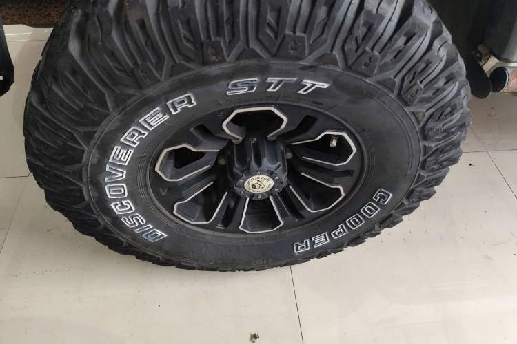 Used BAIC Off-Road BJ40 2014 2.4L Manual Cross-Country Edition
