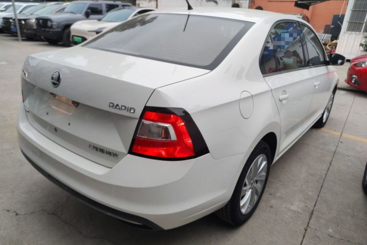 Used Skoda Rapid 2018 1.6L Manual Comfort Edition
