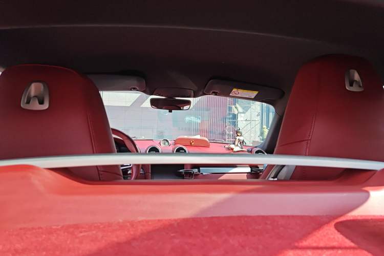 Used Porsche 718 2016 Cayman 2.0T
