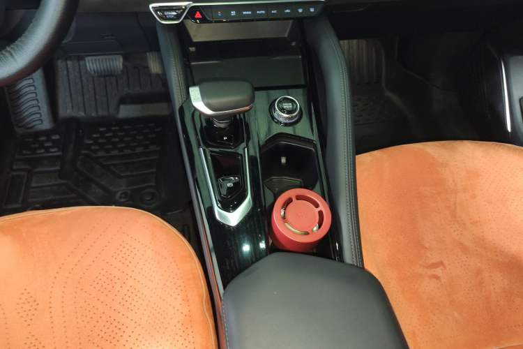 Used Geely Auto Monjaro L 2024 2.0TD High-Power Automatic Two-Wheel Drive Skyline Edition