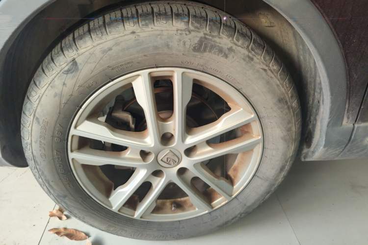 Used Baojun 560 2015 1.8L manual Comfort trim level