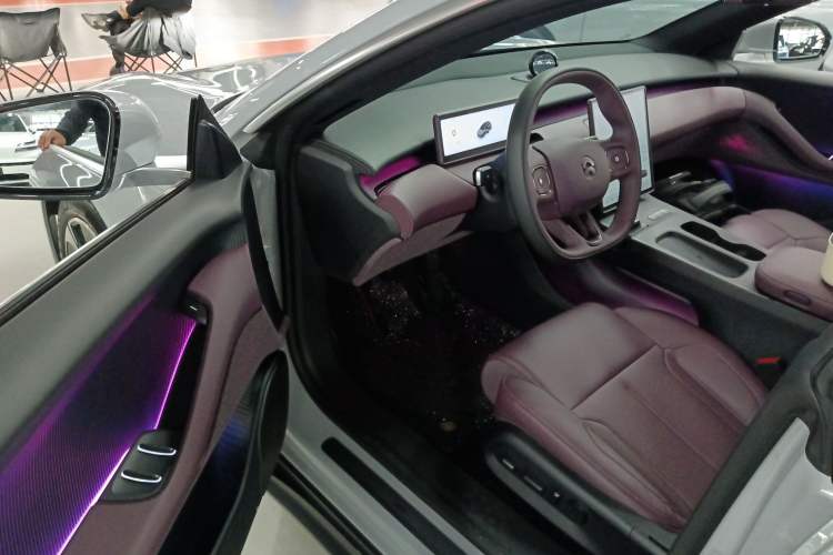 Used Nio ET5T 2024 75kWh Touring Driver Seat