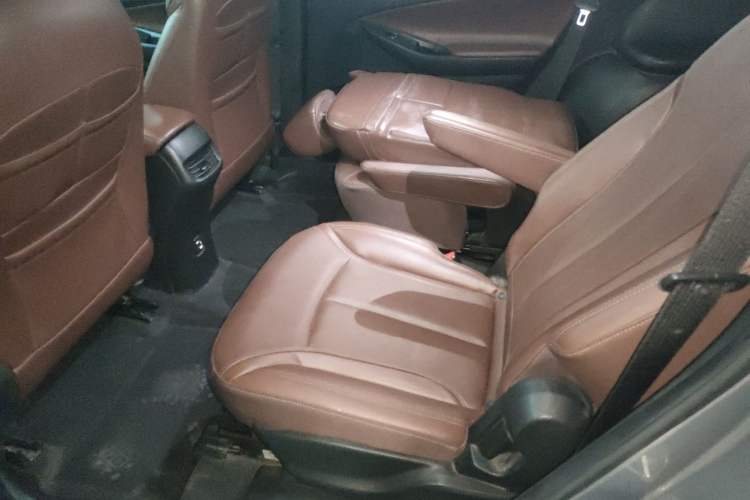 Used Buick GL6 2019 18T 6-Seater Connected Luxury Version China VI Standard