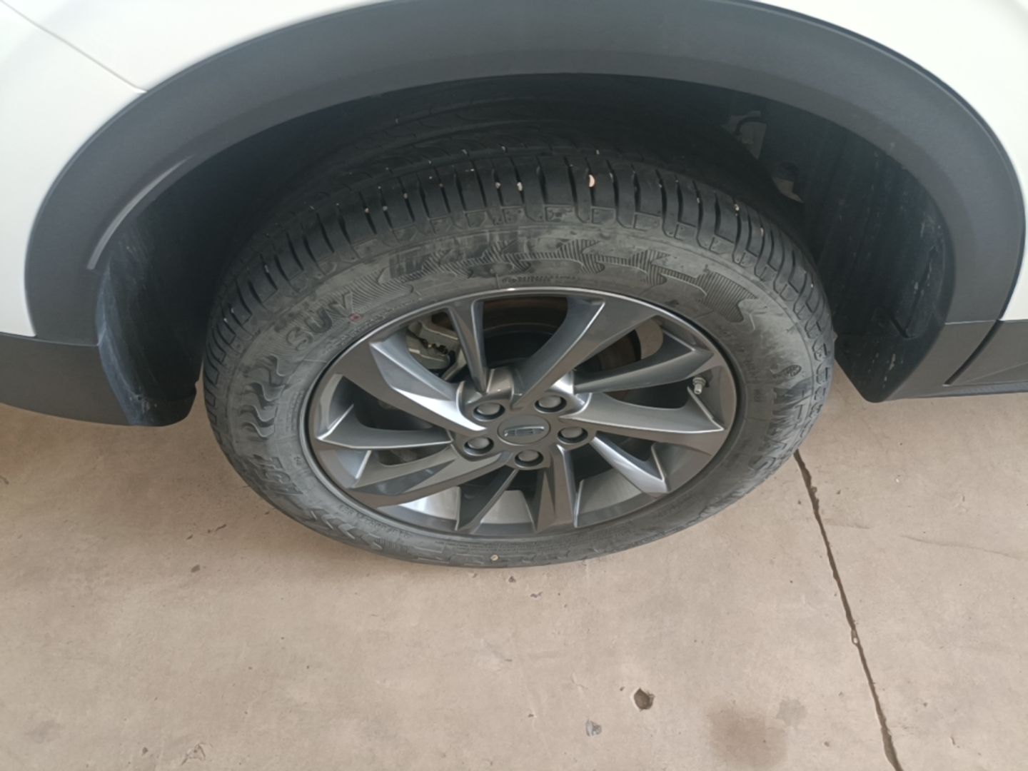 Geely Auto Coolray 2024 1.5T DCT Longteng Edition — снимка 11