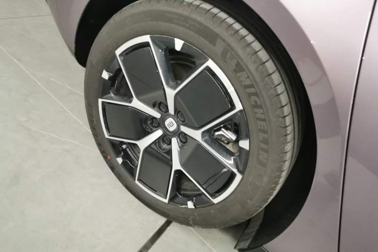 Used Xiaomi Auto SU7 2024 Rear-Drive Long-Range Intelligent Driving Version