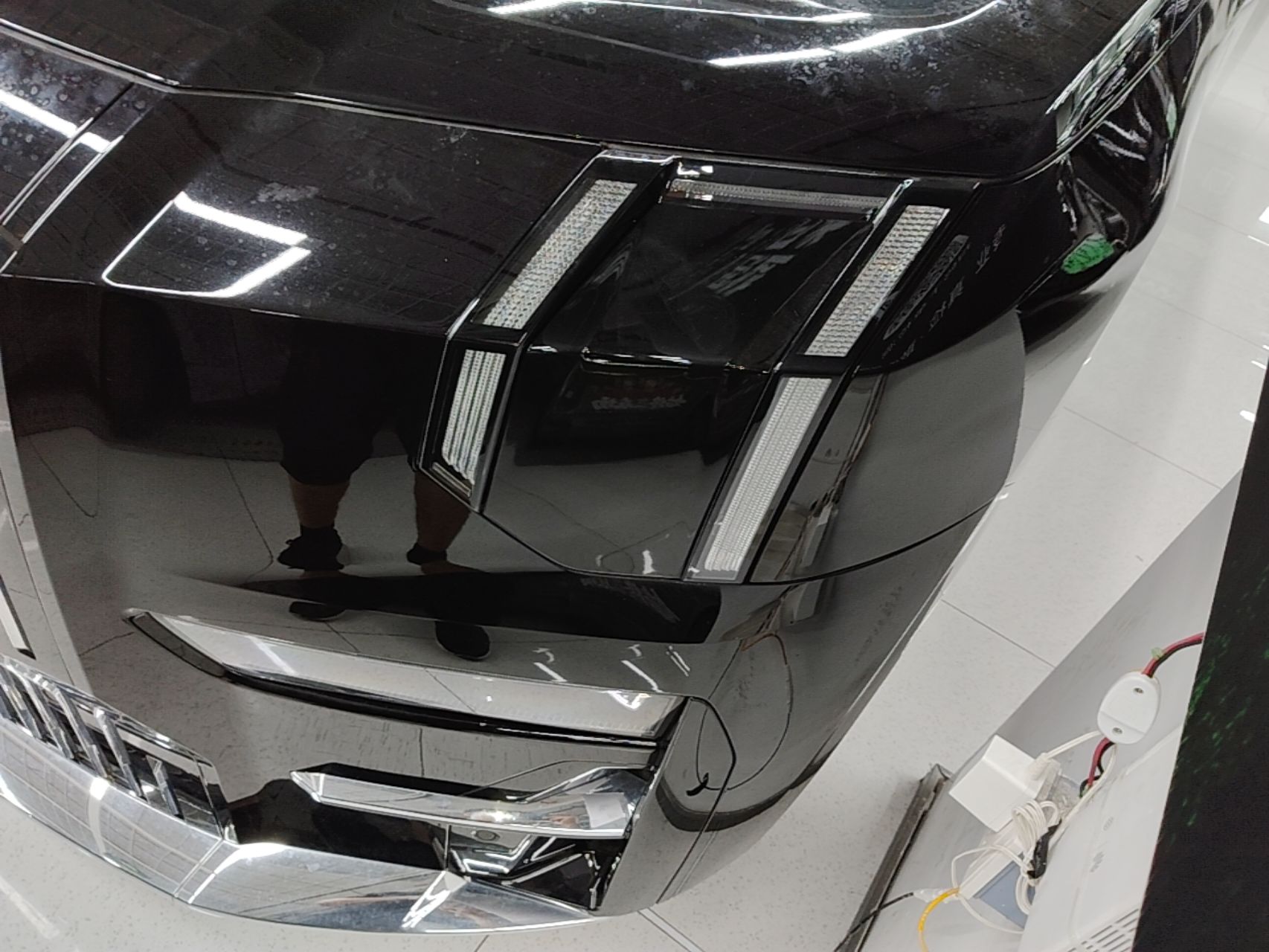 Zeekr 009 2024 Six-Seat Executive Version 4WD 108 kWh — снимка 8