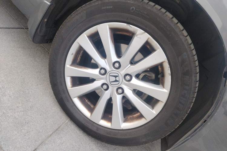 Used Honda Civic 2012 1.8L automatic luxury edition Right Front Wheel Hub