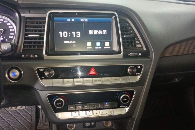 Used Hyundai Sonata Plug-in Hybrid 2018 2.0 PHS Smart Connect Version China VI Standard Audio And AC Panel