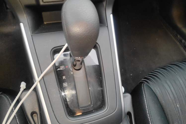 Used Nissan Sylphy 2024 Classic 1.6XE CVT Comfort Edition Gear Lever