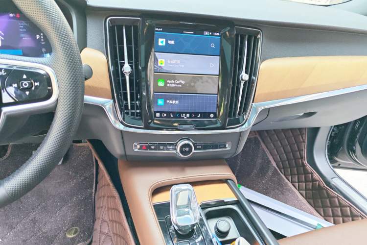 Used Volvo S90 2024 B5 Zhiyi Luxury Edition