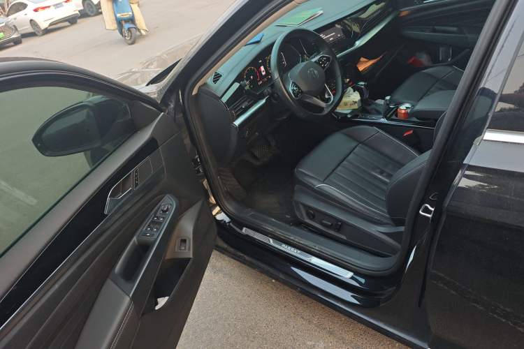 Used Volkswagen Passat 2023 330TSI Elite Edition
