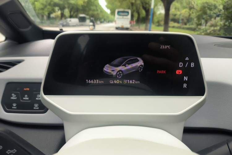 Used Volkswagen ID.3 2025 Smart Edition Ultra-Intelligent Oxygen Version