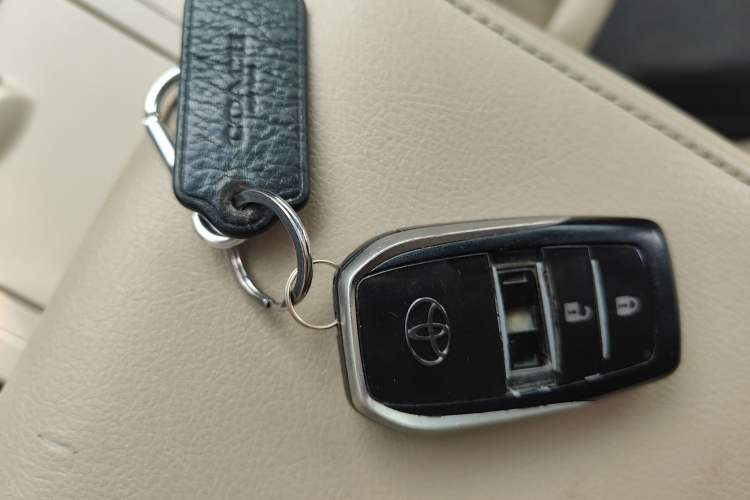 Used Toyota Camry 2012 2.5G Luxury Edition