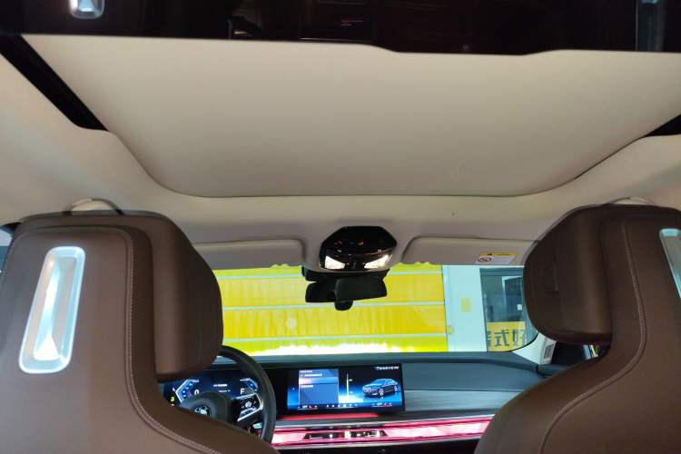 Used BMW 7 Series 2023 735Li M Sport Package