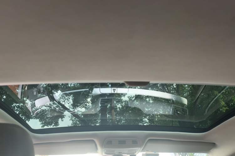 Used Volkswagen FAW-Volkswagen CC 2011 1.8TSI Luxury Model Headliner