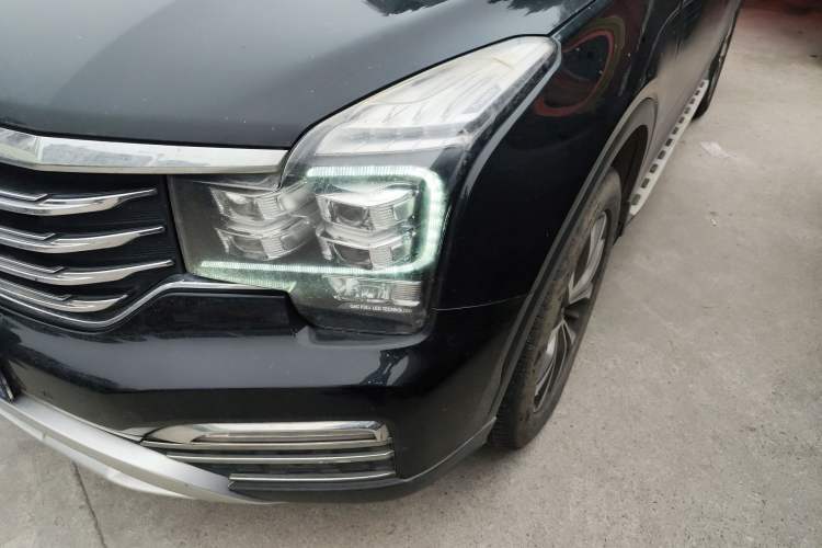 Used GAC Trumpchi GS8 2017 320T Two-Wheel Drive Luxury Smart Connectivity Version (7 Seats)