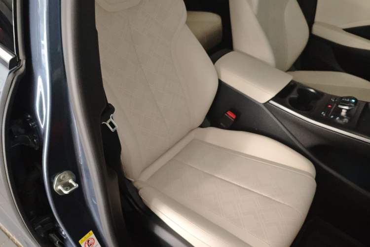 Used BYD Qin PLUS 2025 DM-i Smart Drive 120KM Superior Model