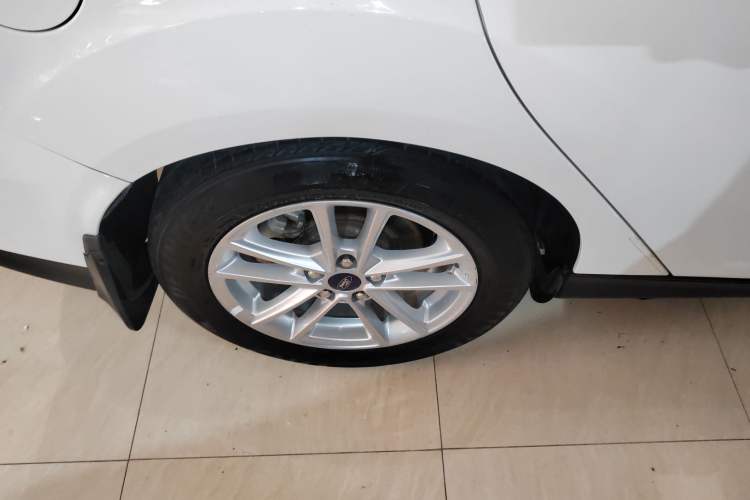 Used Ford Focus 2018 Sedan Classic 1.6L Automatic Trendy SmartDrive Edition