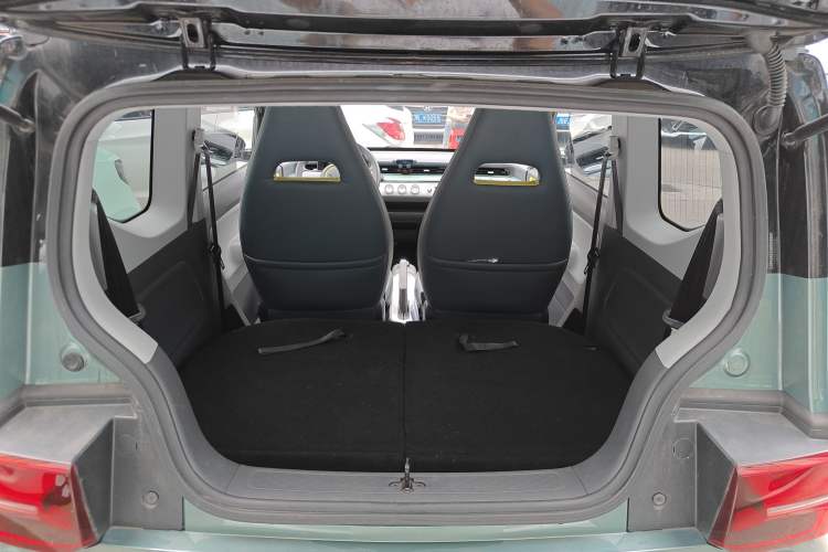 Used Wuling Hongguang MINIEV 2022 GAMEBOY 300km Enthusiast Model with Lithium Iron Phosphate Trunk