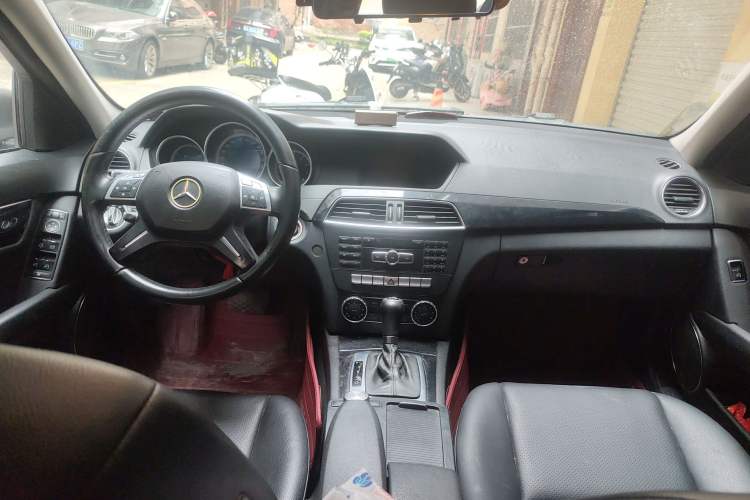 Used Mercedes-Benz C-Class 2013 C 180 Classic Grand Edition