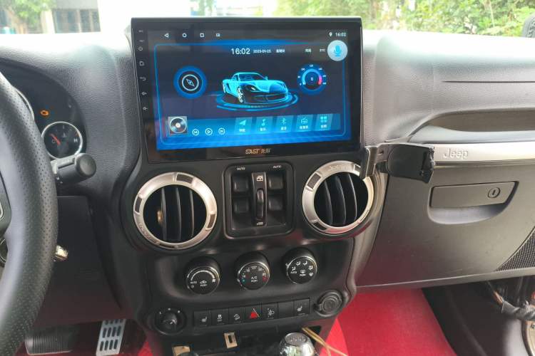 Used Jeep Wrangler 2012 3.6L Sahara Four-Door Edition