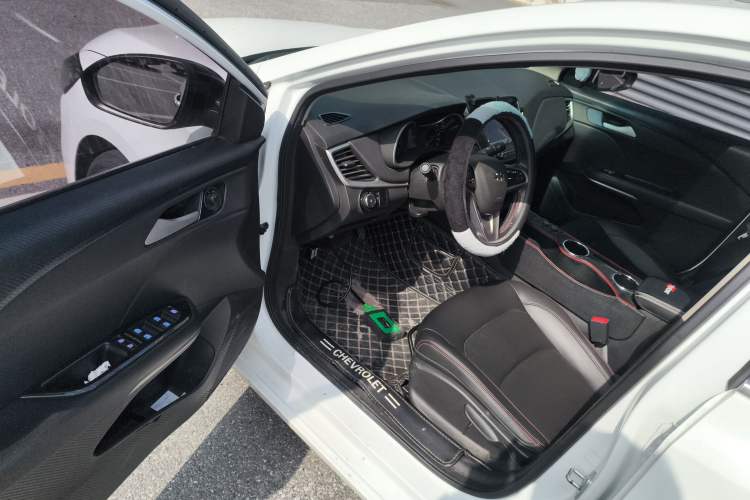 Used Chevrolet Monza 2019 Redline 320T Dual-Clutch Sporty Version China VI Standard